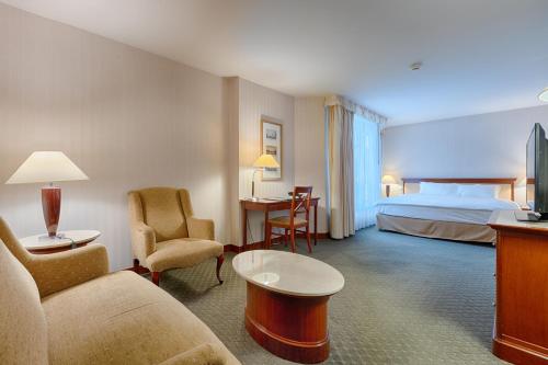 Imagen de la habitación del Hotel Occidental Paris Levallois. Foto 7