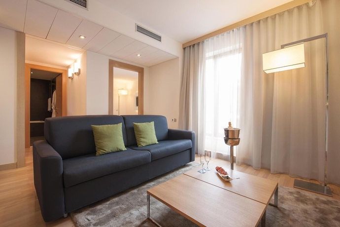 Imagen de la habitación del Hotel Occidental Praha Five. Foto 7