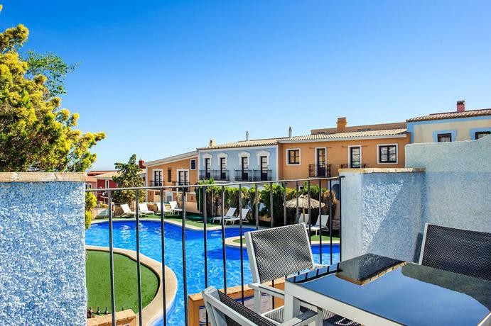 Imagen general del Hotel Occidental Pueblo Acantilado. Foto 6