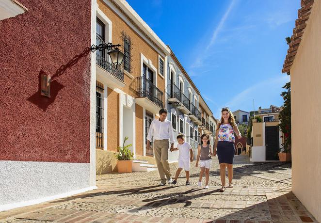 Imagen general del Hotel Occidental Pueblo Acantilado. Foto 15