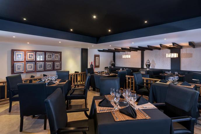 Imagen del bar/restaurante del Hotel Occidental Punta Cana - All Inclusive. Foto 7