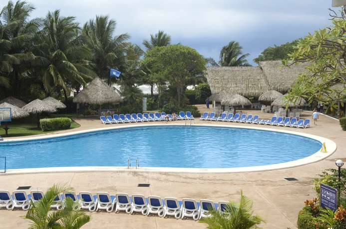 Imagen de la piscina del Hotel Occidental Tamarindo - All Inclusive. Foto 16
