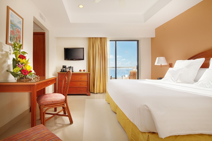 Imagen de la habitación del Hotel Occidental Tucancún All Inclusive. Foto 8