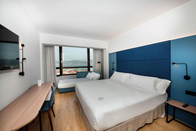 Imagen de la habitación del Hotel Occidental Vigo. Foto 9