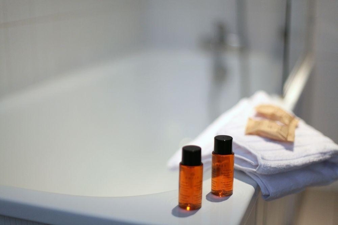 Imagen de la habitación del Hotel Occitania Centre Toulouse Matabiau. Foto 14