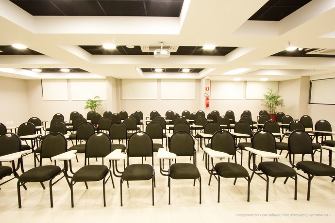 Imagen de los interiores del Hotel Occitano Apart. Foto 12