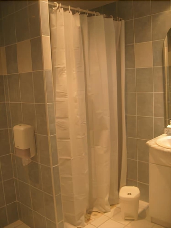 Imagen de la habitación del Hotel Océan, Lourdes. Foto 18