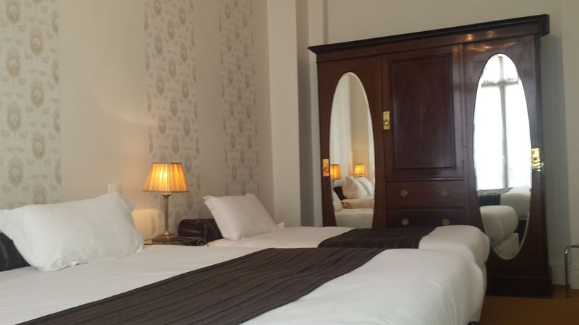 Imagen de la habitación del Hotel Océanic, París. Foto 8