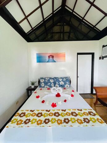 Imagen general del Hotel Ocean 101 Beach Resort. Foto 4