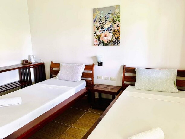 Imagen general del Hotel Ocean 101 Beach Resort. Foto 9