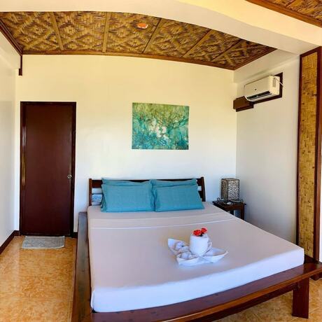 Imagen de la habitación del Hotel Ocean 101 Beach Resort. Foto 12