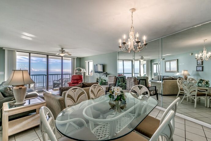 Imagen general del Hotel Ocean Bay Club by Condo-World. Foto 4