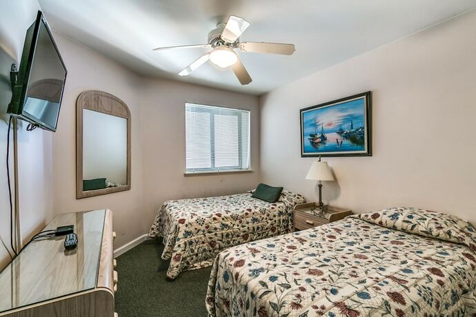 Imagen de la habitación del Hotel Ocean Bay Club by Condo-World. Foto 17