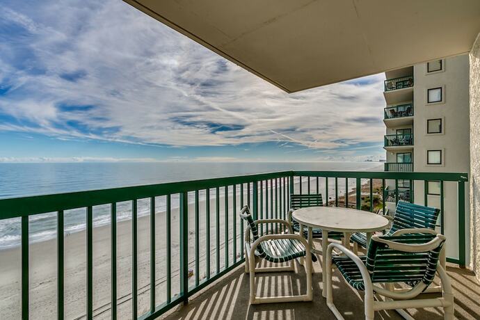 Imagen de la habitación del Hotel Ocean Bay Club by Condo-World. Foto 19