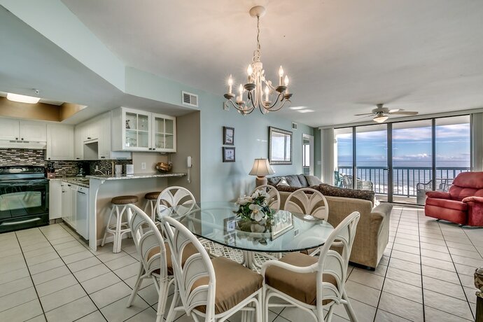 Imagen general del Hotel Ocean Bay Club by Condo-World. Foto 11