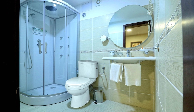 Imagen de la habitación del Hotel Ocean Bay and Resort. Foto 11