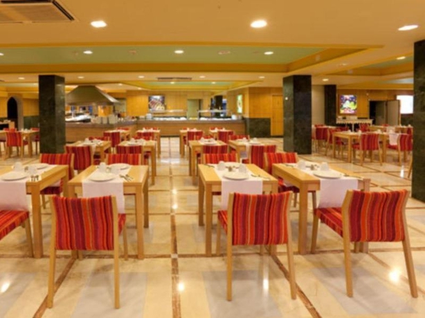 Imagen general del Hotel Ocean Beach Club, Playa del Cura. Foto 5