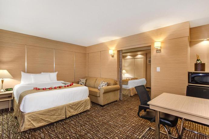 Imagen de la habitación del Hotel Ocean Beach Palace Hotel. Foto 5