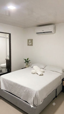 Imagen de la habitación del Hotel Ocean Blue Beach. Foto 11