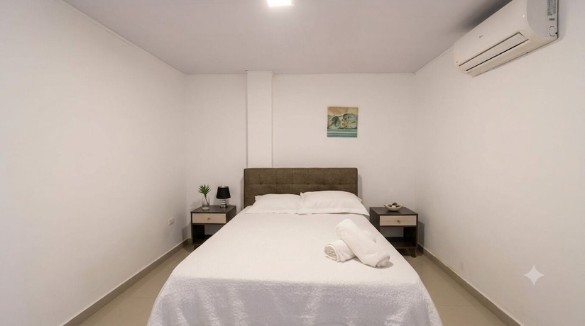 Imagen de la habitación del Hotel Ocean Blue Beach. Foto 13