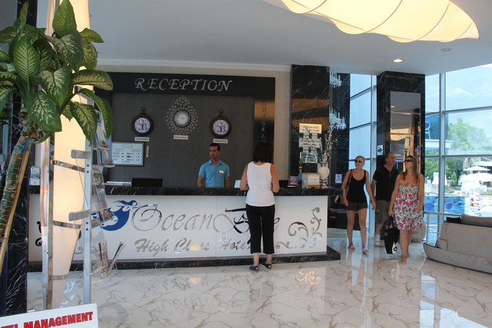 Imagen de los interiores del Hotel Ocean Blue High Class. Foto 10