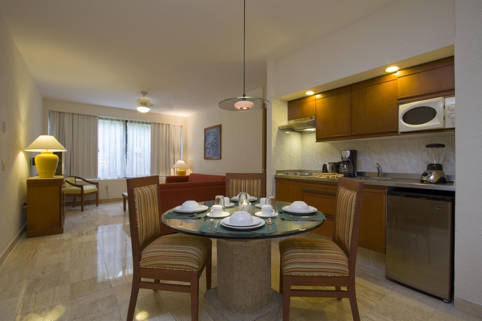 Imagen de la habitación del Hotel Ocean Breeze Acapulco. Foto 6