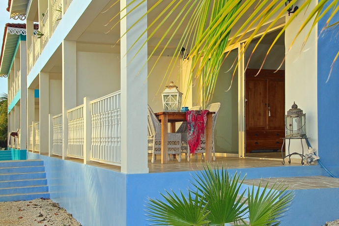 Imagen de los exteriores del Hotel Ocean Breeze Boutique Hotel & Marina. Foto 11