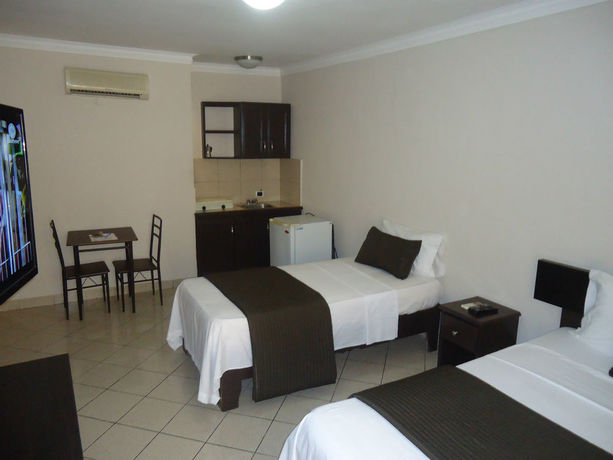 Imagen de los exteriores del Hotel Ocean Breeze. Foto 10