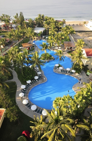 Imagen de la piscina del Hotel Ocean Breeze Mazatlan. Foto 19