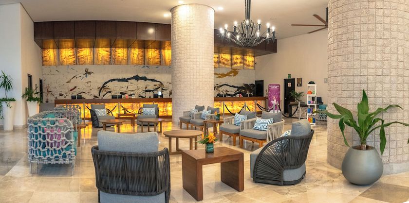 Imagen de los interiores del Hotel Ocean Breeze Puerto Vallarta. Foto 16