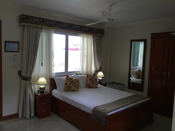 Imagen de la habitación del Hotel Ocean Breeze Resort. Foto 21