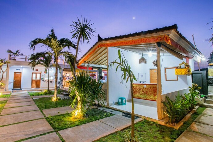 Imagen de los interiores del Hotel Ocean Brothers. Foto 33
