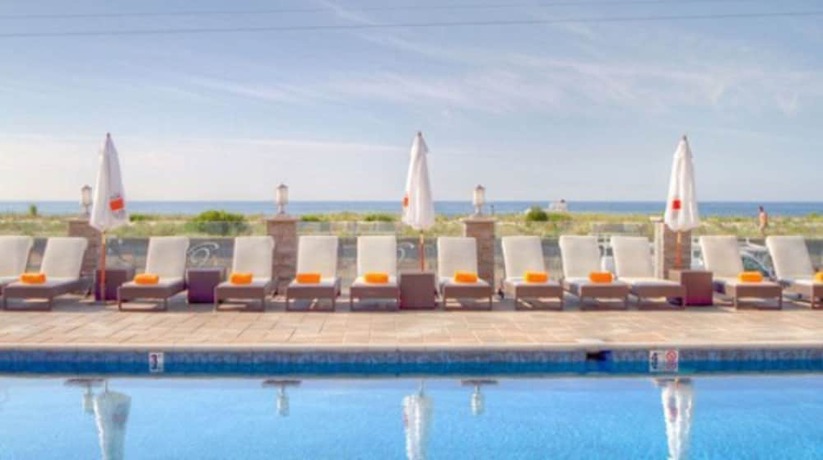 Imagen de la piscina del Hotel Ocean Club, Cape May. Foto 16