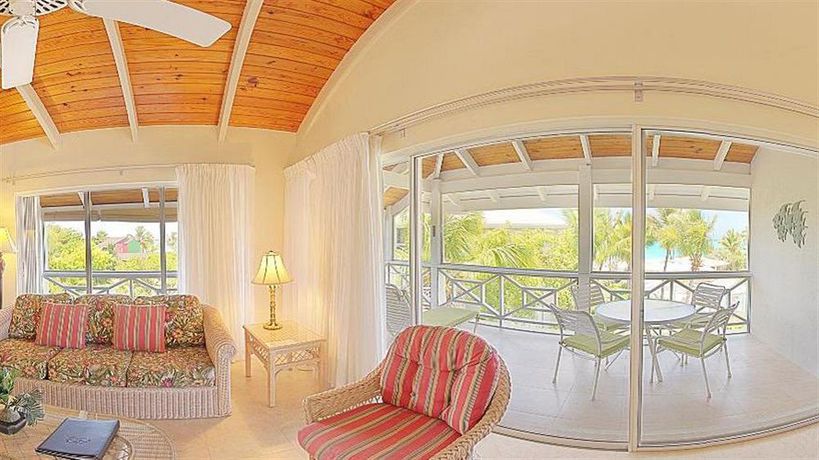 Imagen de los interiores del Hotel Ocean Club Resort. Foto 13