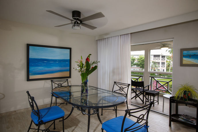 Imagen de la habitación del Hotel Ocean Club Resort. Foto 9