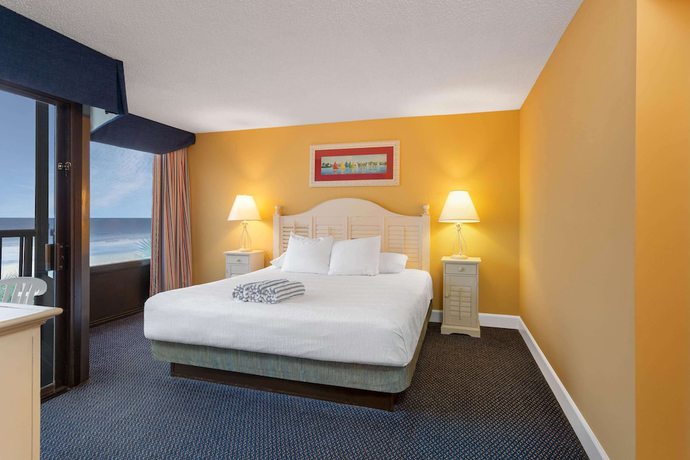 Imagen de la habitación del Hotel Ocean Club Resort Myrtle Beach a Ramada by Wyndham. Foto 4