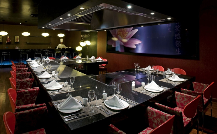 Imagen del bar/restaurante del Hotel Ocean Coral Riviera Cancun All Inclusive. Foto 6