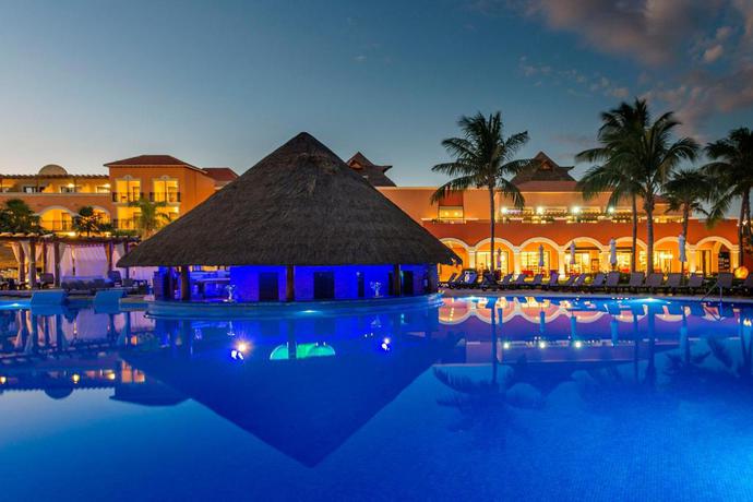 Imagen general del Hotel Ocean Coral Riviera Cancun All Inclusive. Foto 2