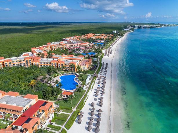 Imagen general del Hotel Ocean Coral Riviera Cancun All Inclusive. Foto 4