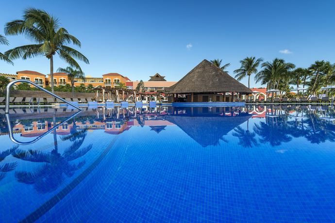 Imagen de la piscina del Hotel Ocean Coral and Turquesa El Beso Adults Only - All Inclusive. Foto 19