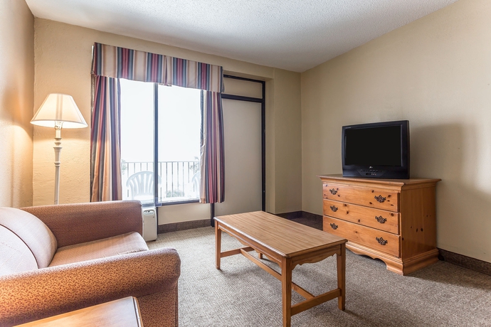 Imagen de la habitación del Hotel Ocean Crest Inn and Suites. Foto 7