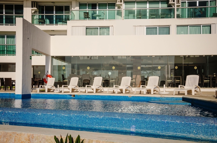 Imagen de la piscina del Hotel Ocean Dream, Playa Chac Mool. Foto 15