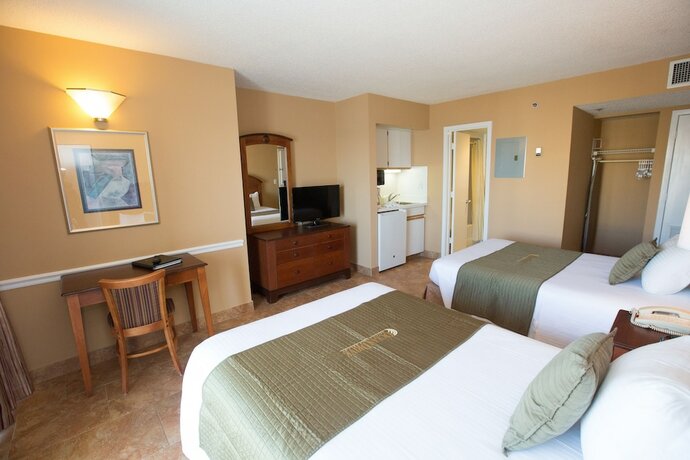 Imagen de la habitación del Hotel Ocean Drive Beach And Golf Resort. Foto 18