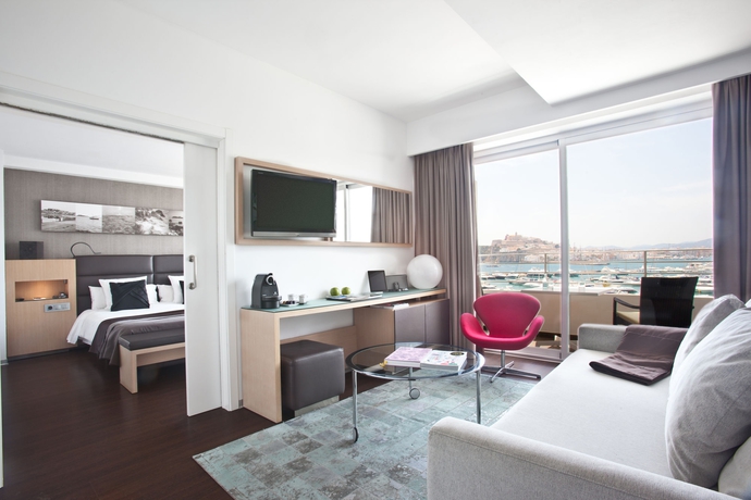 Imagen de la habitación del Hotel Ocean Drive Ibiza. Foto 8