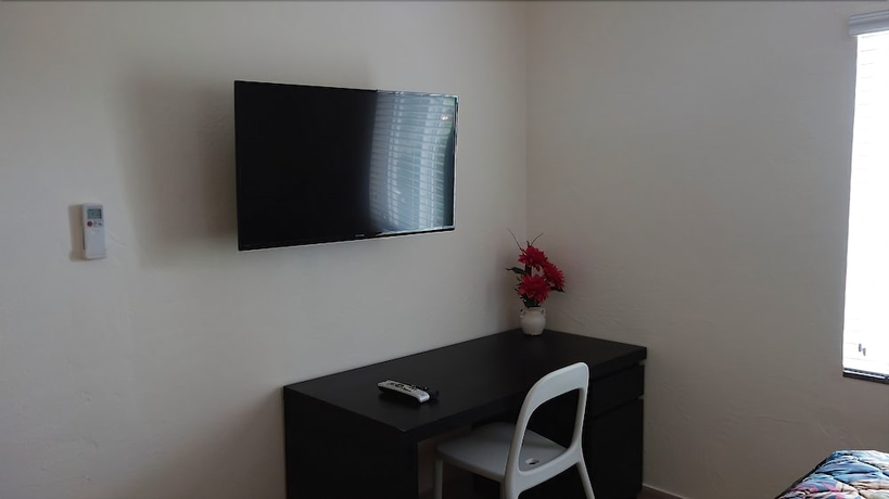 Imagen de la habitación del Hotel Ocean Drive Villas. Foto 3