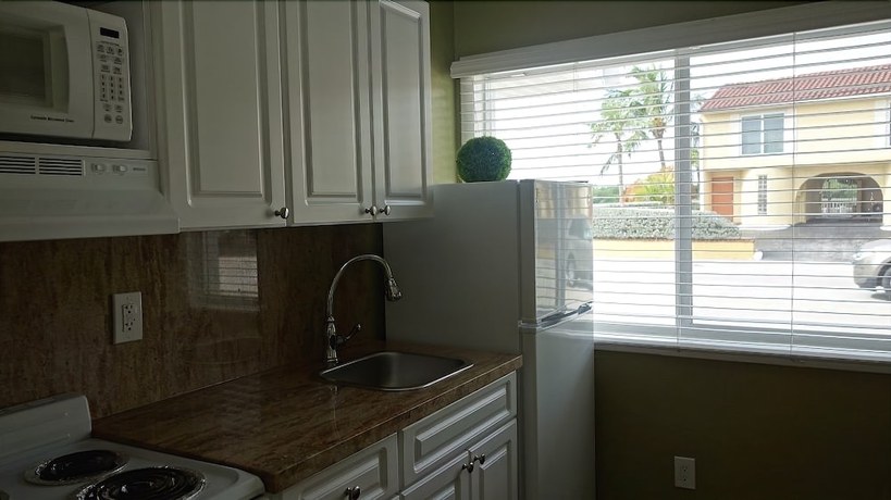 Imagen de la habitación del Hotel Ocean Drive Villas. Foto 6