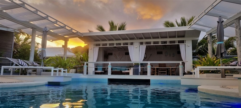 Imagen de la piscina del Hotel Ocean Escape ResortandSpa. Foto 16