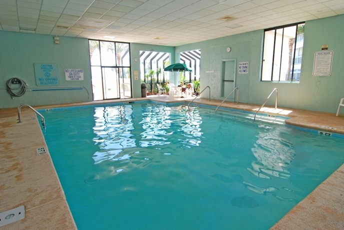 Imagen de la piscina del Hotel Ocean Forest Plaza, Myrtle Beach. Foto 18