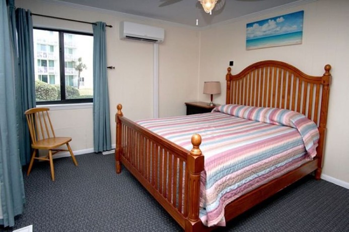 Imagen de la habitación del Hotel Ocean Forest Villas by Elliott Beach Rentals. Foto 4