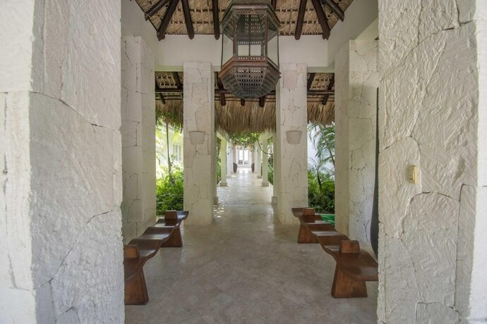 Imagen general del Hotel Ocean Front Luxury Villa in Golf and Beach Resort. Foto 9